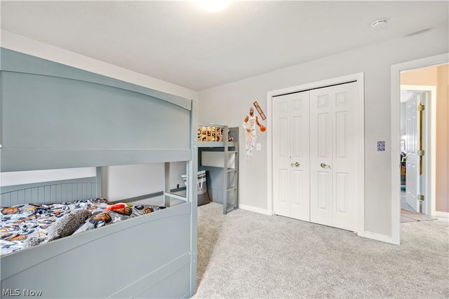 809 Adam Run Drive, Cuyahoga Falls, OH 44223