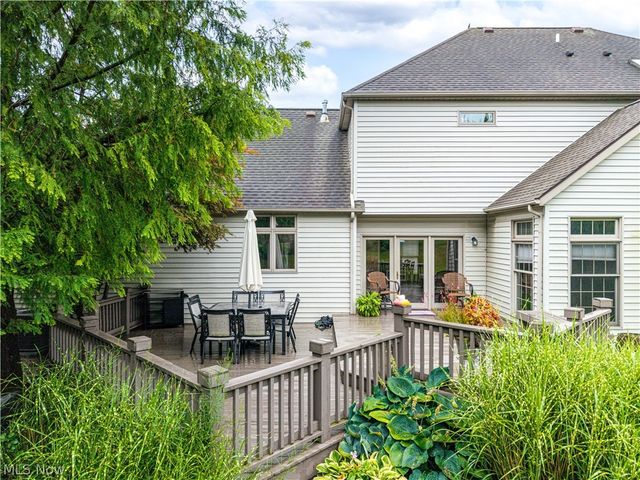809 Adam Run Drive, Cuyahoga Falls, OH 44223