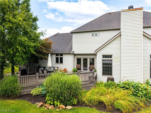 809 Adam Run Drive, Cuyahoga Falls, OH 44223