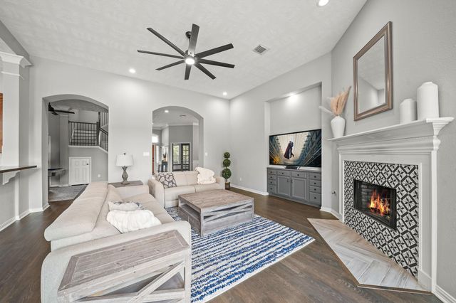 4703 Oxbow Circle W, Fulshear, TX 77441