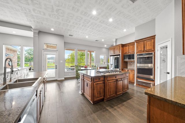 4703 Oxbow Circle W, Fulshear, TX 77441