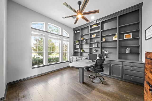 4703 Oxbow Circle W, Fulshear, TX 77441