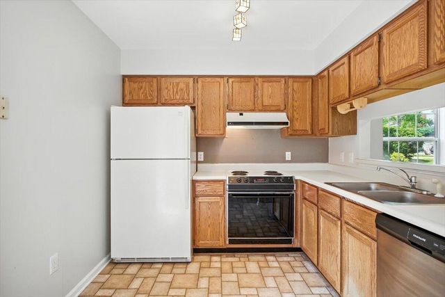 7249 Scarlet Oak DR, Roanoke, VA 24019