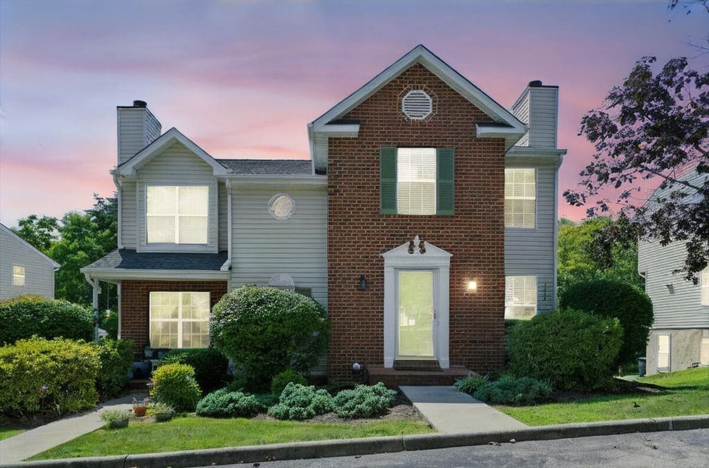 7249 Scarlet Oak DR, Roanoke, VA 24019