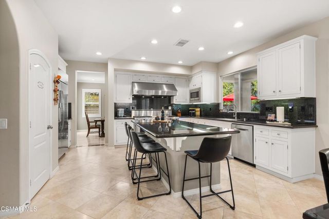 5207 Via Capote, Newbury Park, CA 91320