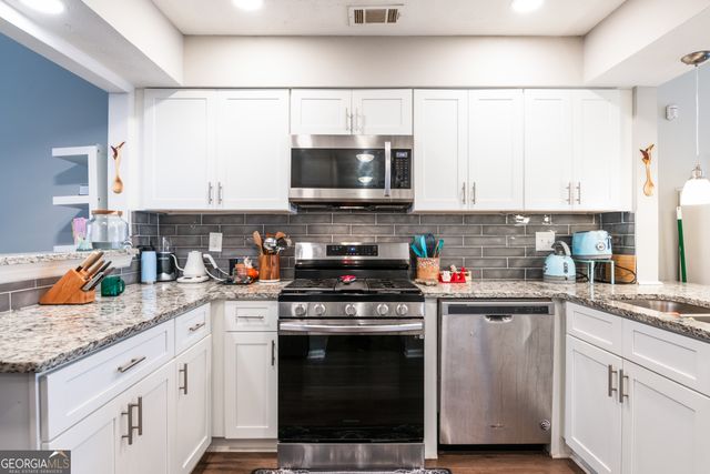 1509 Burnstone Drive, Stone Mountain, GA 30088