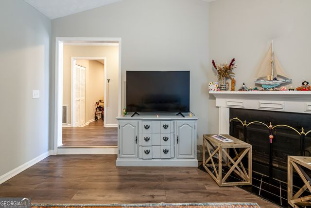 1509 Burnstone Drive, Stone Mountain, GA 30088