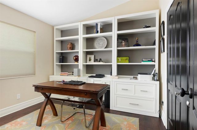 750 WHITE SAND DRIVE NE, St Petersburg, FL 33703