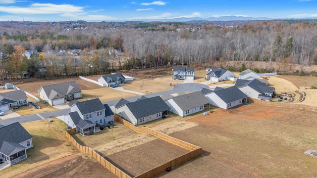 134 James Shands Lane, Wellford, SC 29385