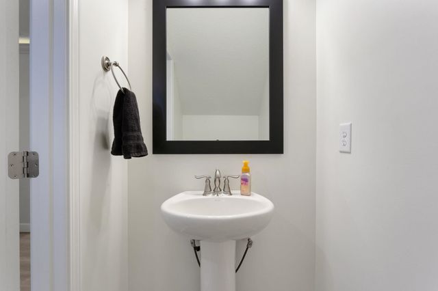 134 James Shands Lane, Wellford, SC 29385