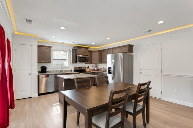 134 James Shands Lane, Wellford, SC 29385