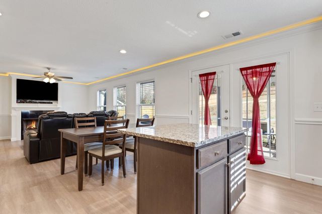 134 James Shands Lane, Wellford, SC 29385