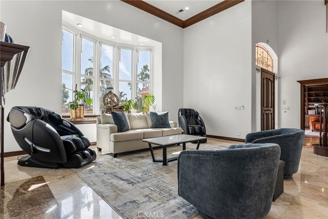 27495 Hidden Trail Road, Laguna Hills, CA 92653