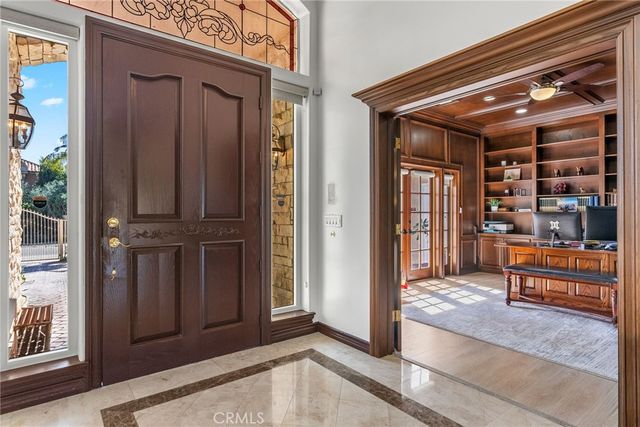 27495 Hidden Trail Road, Laguna Hills, CA 92653