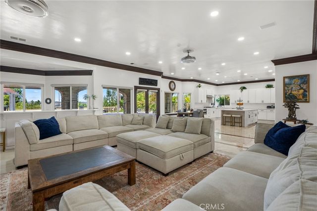 27495 Hidden Trail Road, Laguna Hills, CA 92653