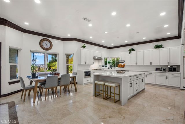 27495 Hidden Trail Road, Laguna Hills, CA 92653