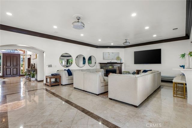 27495 Hidden Trail Road, Laguna Hills, CA 92653