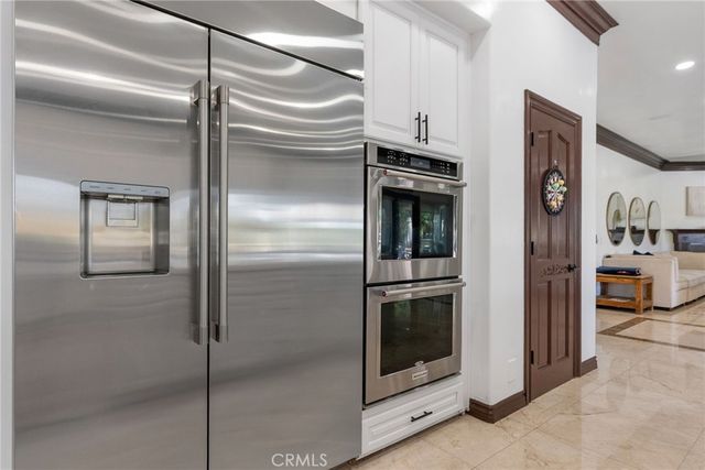 27495 Hidden Trail Road, Laguna Hills, CA 92653