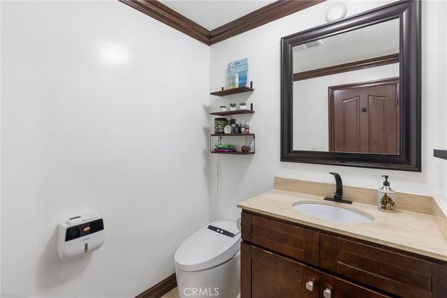 27495 Hidden Trail Road, Laguna Hills, CA 92653