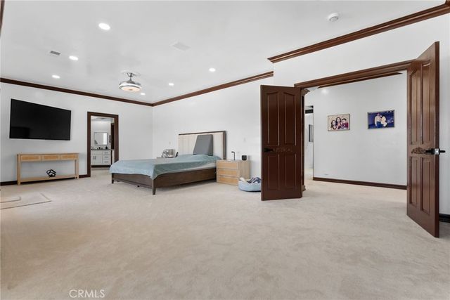 27495 Hidden Trail Road, Laguna Hills, CA 92653