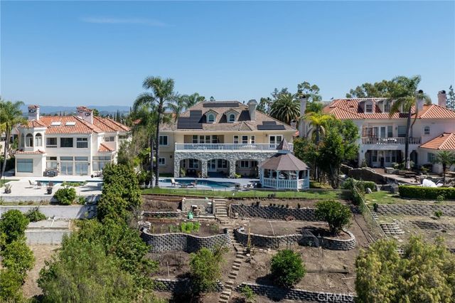 27495 Hidden Trail Road, Laguna Hills, CA 92653