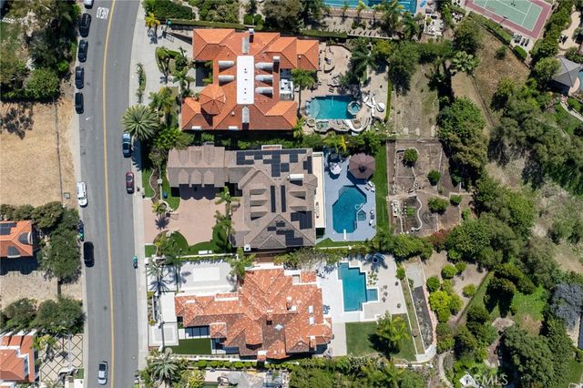 27495 Hidden Trail Road, Laguna Hills, CA 92653