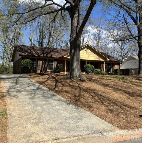 906 McLaughlin Drive, Charlotte, NC 28212