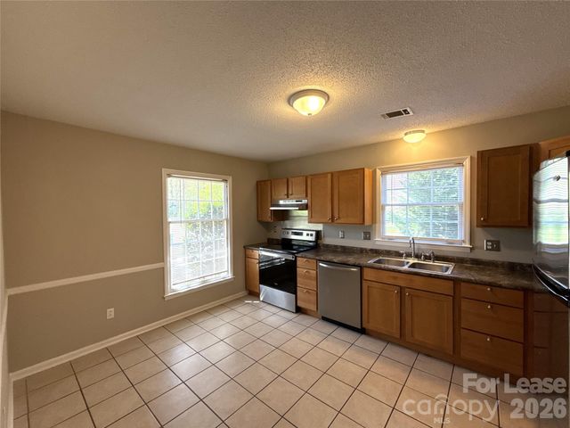 906 McLaughlin Drive, Charlotte, NC 28212