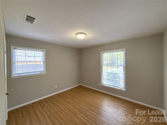 906 McLaughlin Drive, Charlotte, NC 28212