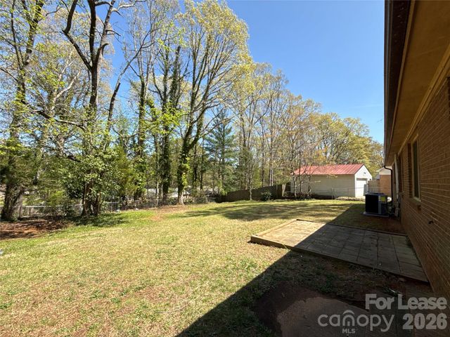 906 McLaughlin Drive, Charlotte, NC 28212