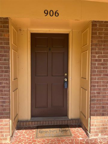 906 McLaughlin Drive, Charlotte, NC 28212