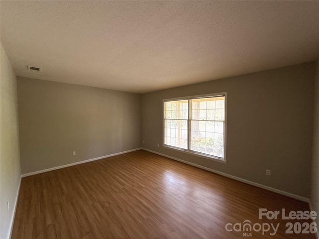 906 McLaughlin Drive, Charlotte, NC 28212