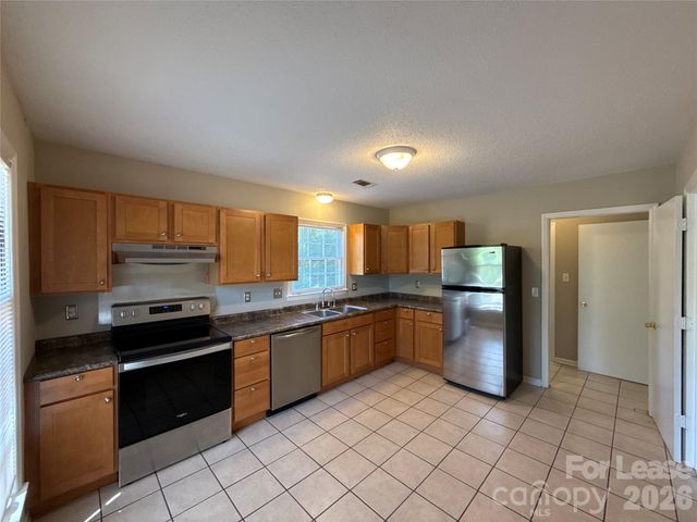906 McLaughlin Drive, Charlotte, NC 28212