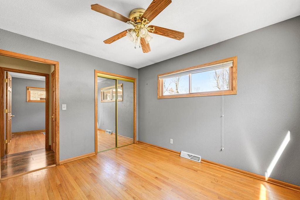 property-img