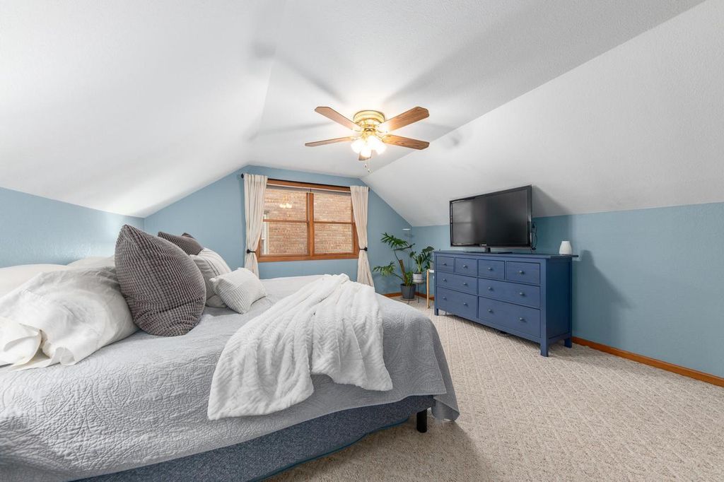 property-img