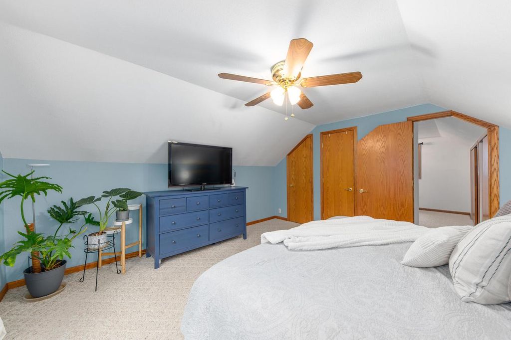 property-img