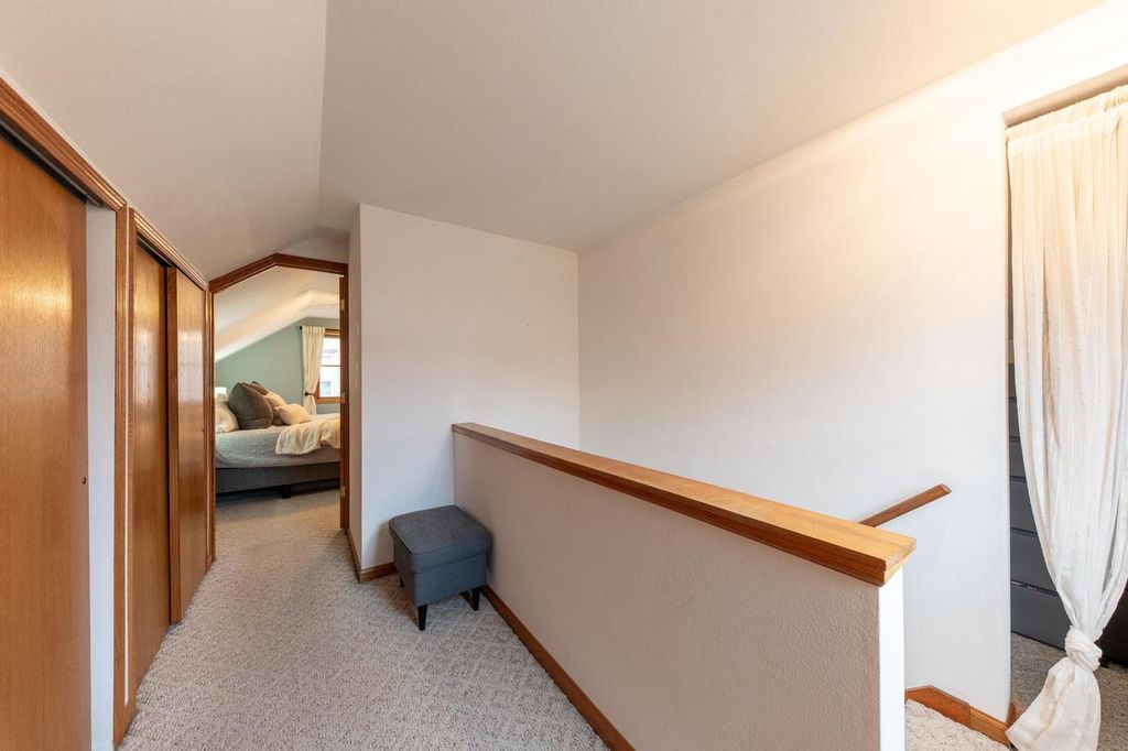 property-img