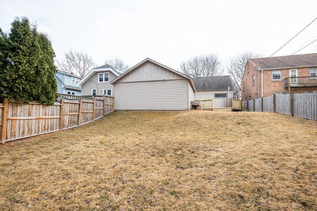property-img