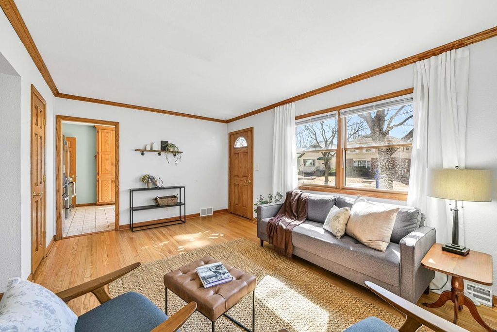 property-img