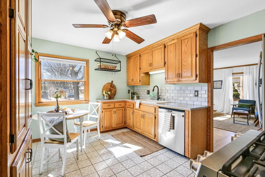 property-img