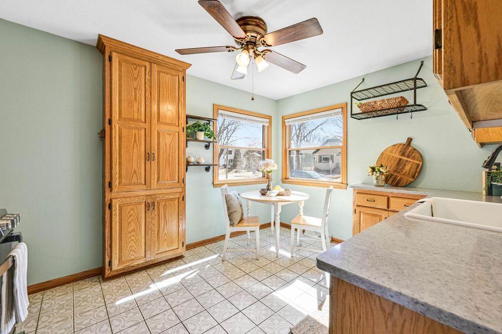 property-img