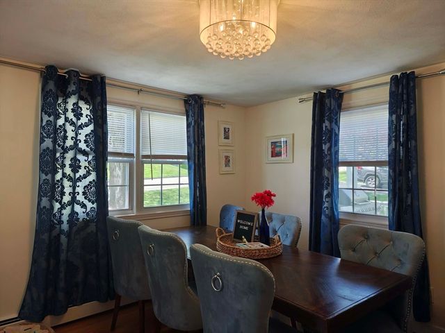 25 Manor Rd, Auburn, MA 01501