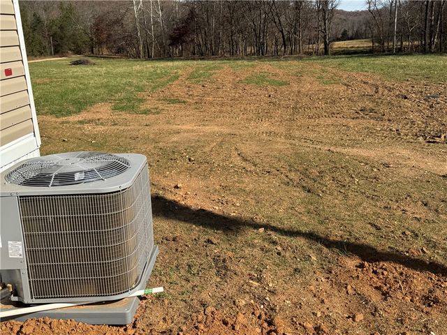 6444 madison, Huntsville, AR 72740