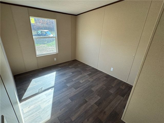 6444 madison, Huntsville, AR 72740