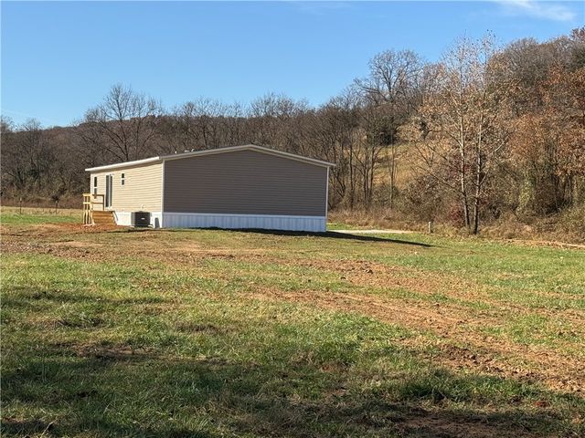 6444 madison, Huntsville, AR 72740