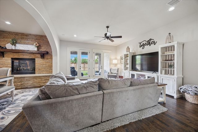 580 Butchart Drive, Prosper, TX 75078