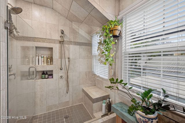 5 N 20th Street, Wilmington, NC 28405