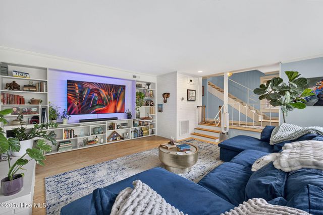 5 N 20th Street, Wilmington, NC 28405