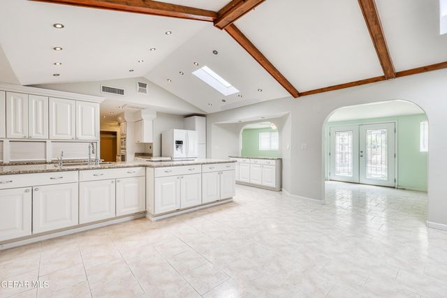 3212 OLD SPANISH Trail, El Paso, TX 79904