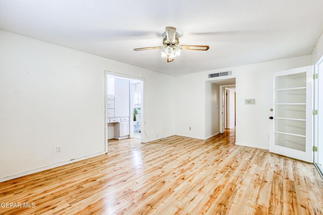 3212 OLD SPANISH Trail, El Paso, TX 79904